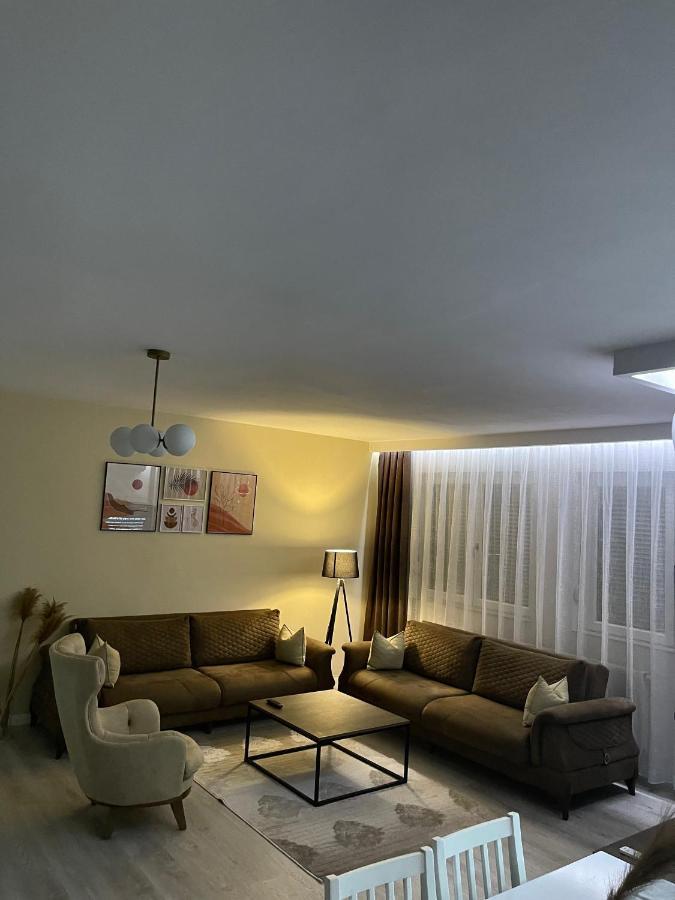 Apartment In Prishtinë Ngoại thất bức ảnh