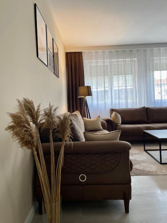 Apartment In Prishtinë Ngoại thất bức ảnh
